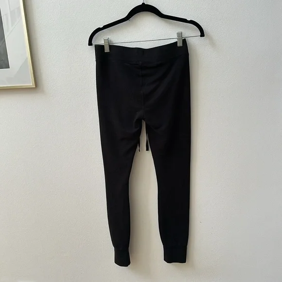 GAP Charcoal Jogger Pants - Picture 2 of 3